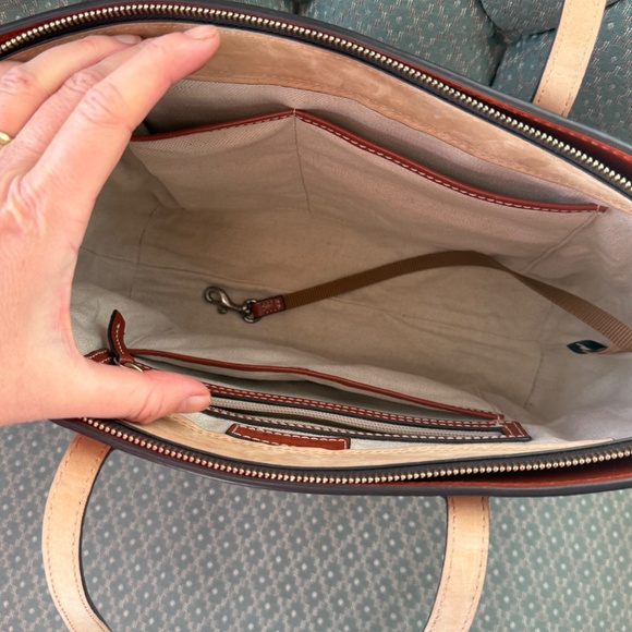 Dooney Bourke Leather Shopper - Picture 3 of 9